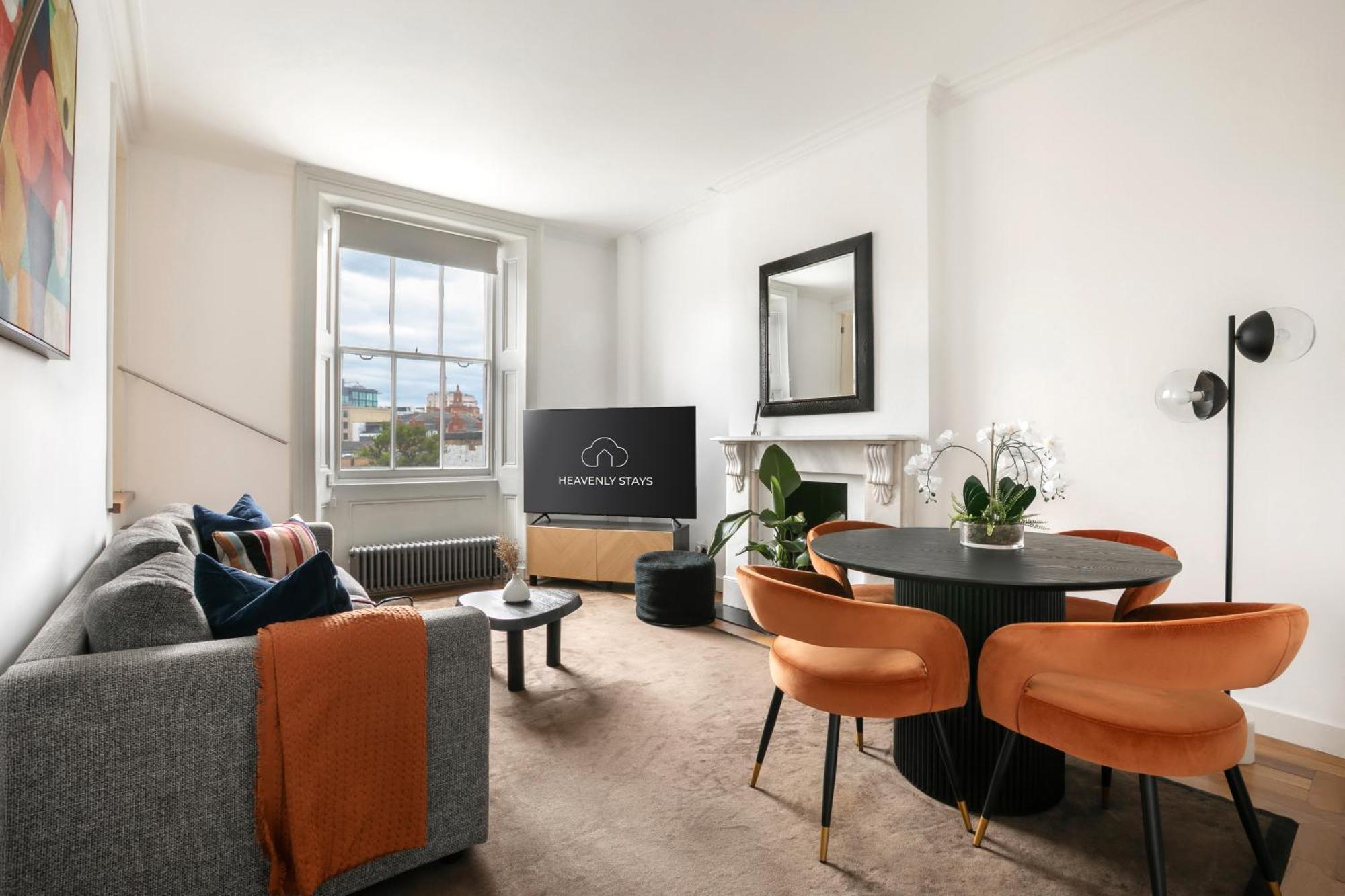 Apartment Heavenly Stays, Knightsbridge, Stylish 2-bd Escape *